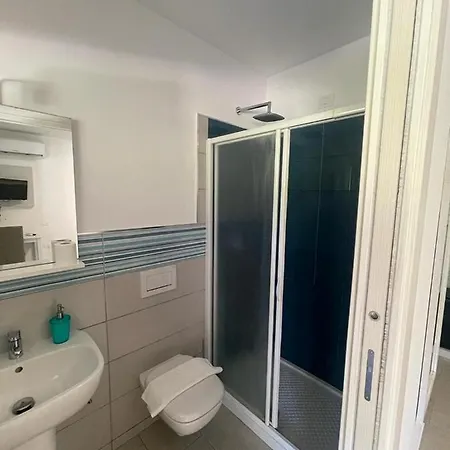 La Tonnara Panzió 4*