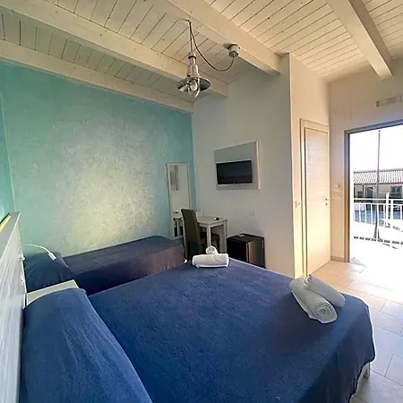 Bed and Breakfast La Tonnara 4*
